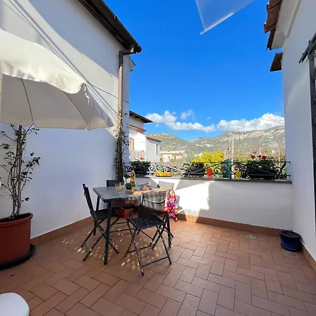 شقة With Terrace-sorrento Coast سانتّانييلّو